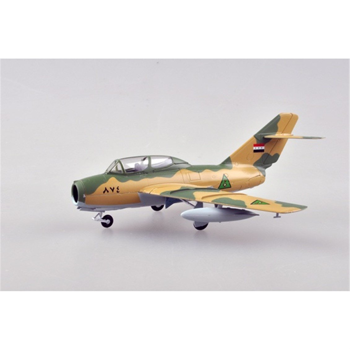 Easy Hobby 37136 1/72 Ölçek, Iraqi Air Force Mig-15UTI,Late 1980 Savaş Uçağı, Sergilemeye Hazır Plastik Model