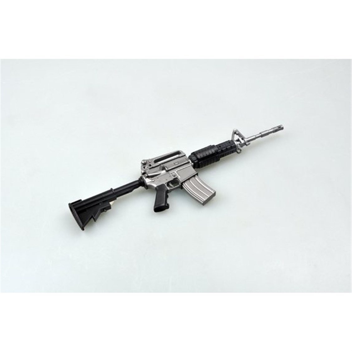 Easy Hobby 39110 1/3 Ölçek,  M4A1RIS Silahı, Sergilemeye Hazır Plastik Model