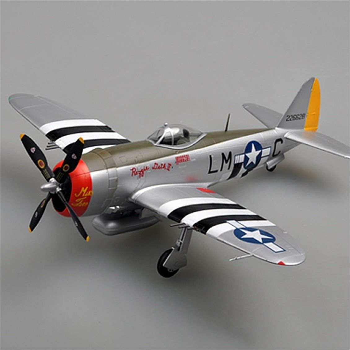 Easy Hobby 39307 1/72 Ölçek, P-47D 62FS,56FG Savaş Uçağı, Sergilemeye Hazır Plastik Model