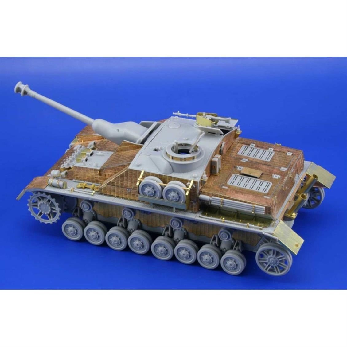 Eduard 35948 1/35 Ölçek, Zimmerit Stug.IV Ausf.G Late For