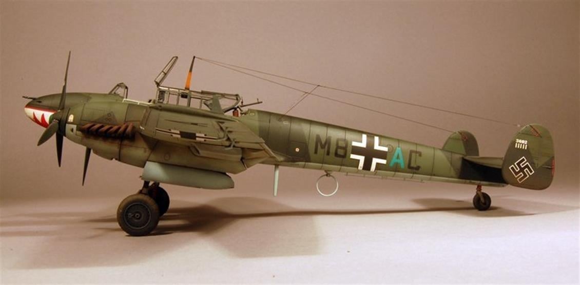 Eduard 8201 1/48 Ölçek, Bf 110C Uçak Maketi