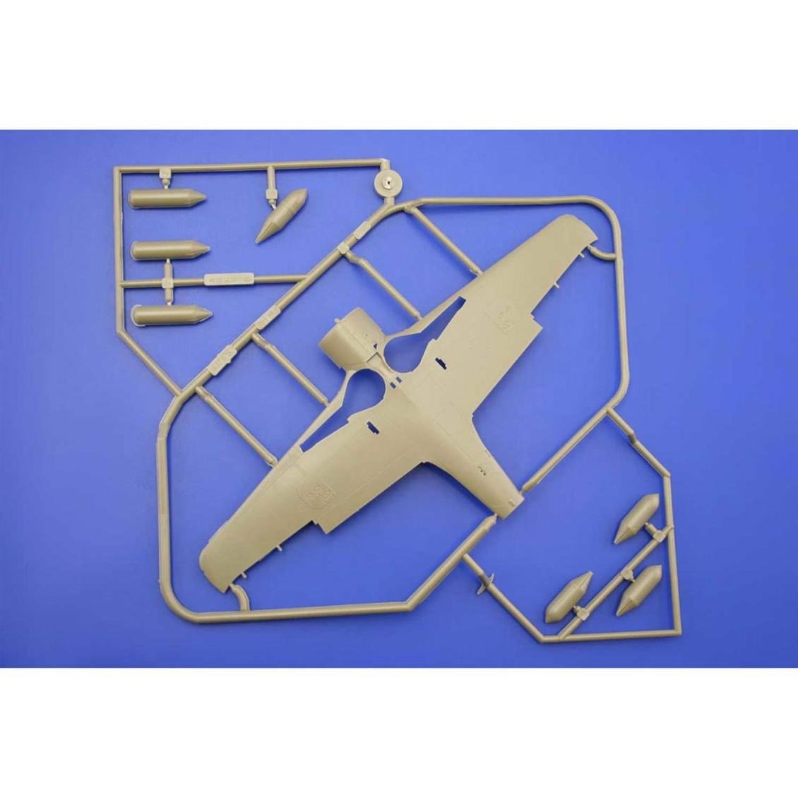 Eduard 84111 1/48 Ölçek, Fw 190F-8 Uçak Maketi