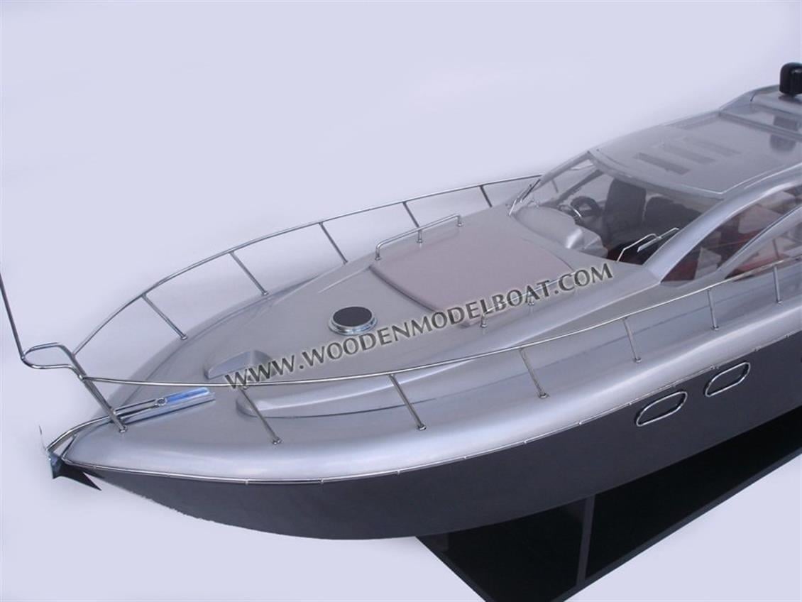 Gianhien Sb0081P80 Sunseeker Predator Hazır Özel Yat Maketi