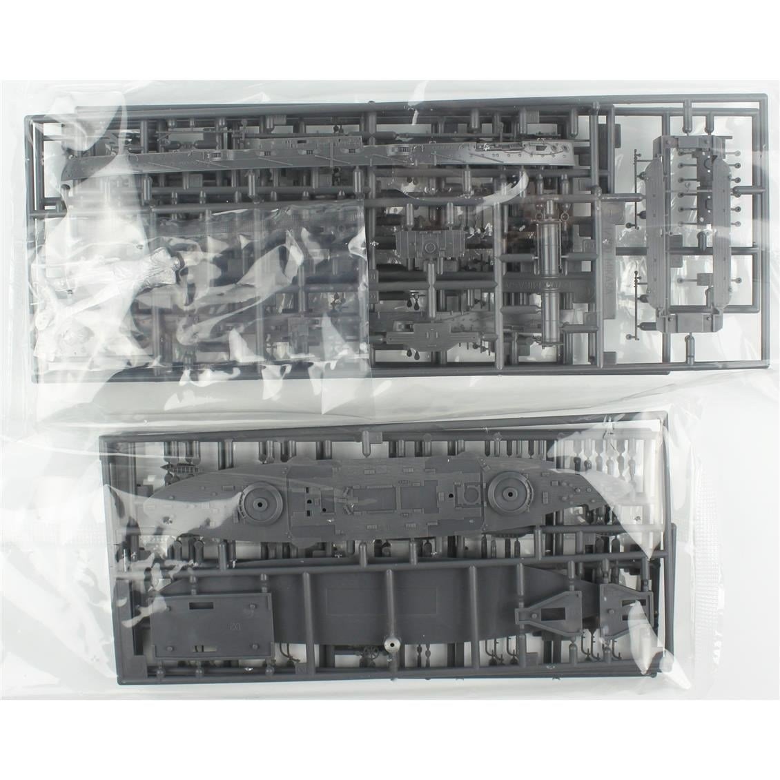 Hasegawa 071 30071 1/700 Ölçek, IJN Battleship Mikasa w/ Akiyama Saneyuki 54mm metal figure, (Waterline Serisi) Savaş Gemisi, P
