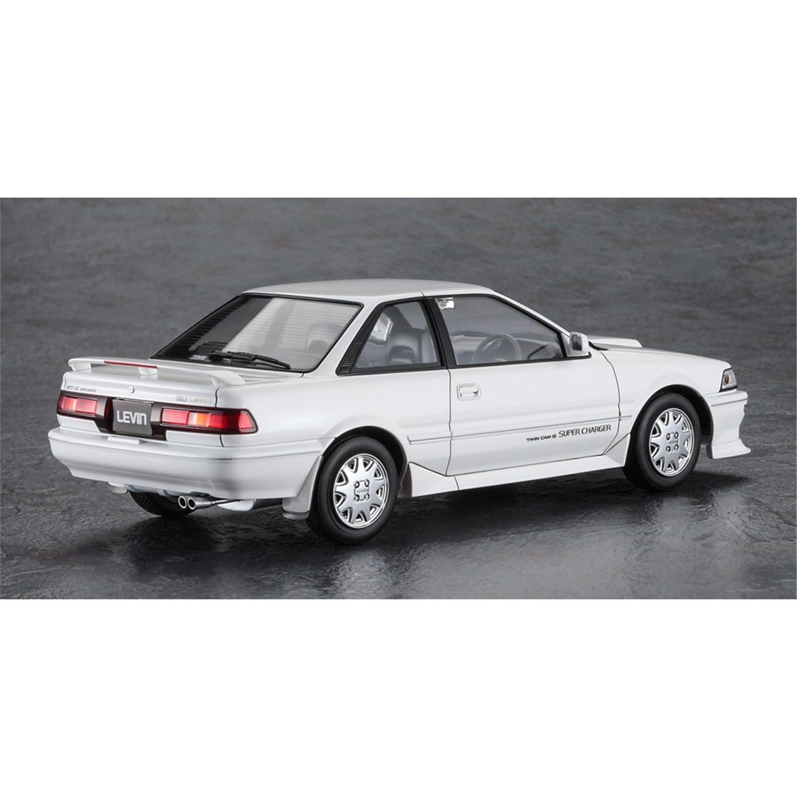 Hasegawa 20655 1/24 Ölçek, Toyota Corolla Levin AE92 GT-Z Late Version w/Lip Spoiler, Otomobil Plastik Model Kiti