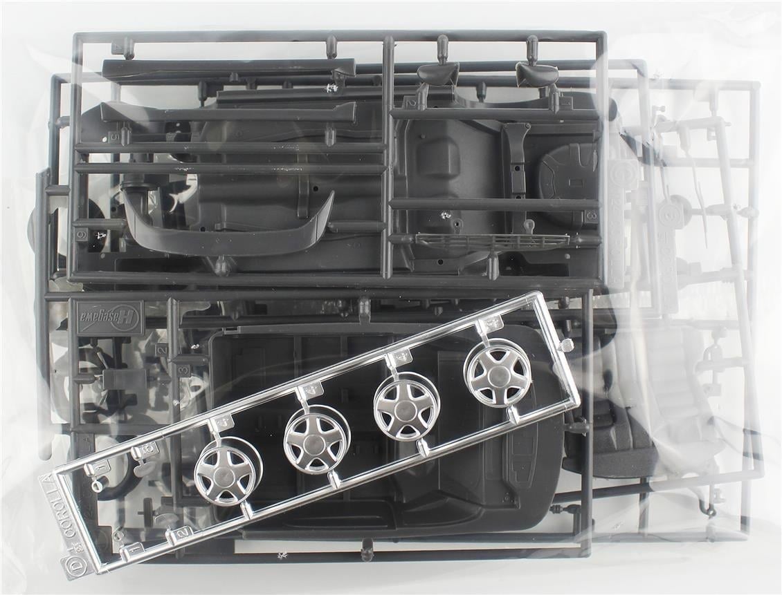 Hasegawa 20667 1/24 Ölçek, Toyota Corolla Levin GT Apex Super Strut Suspension, (Limited Edition) Otomobil Plastik Model Kiti