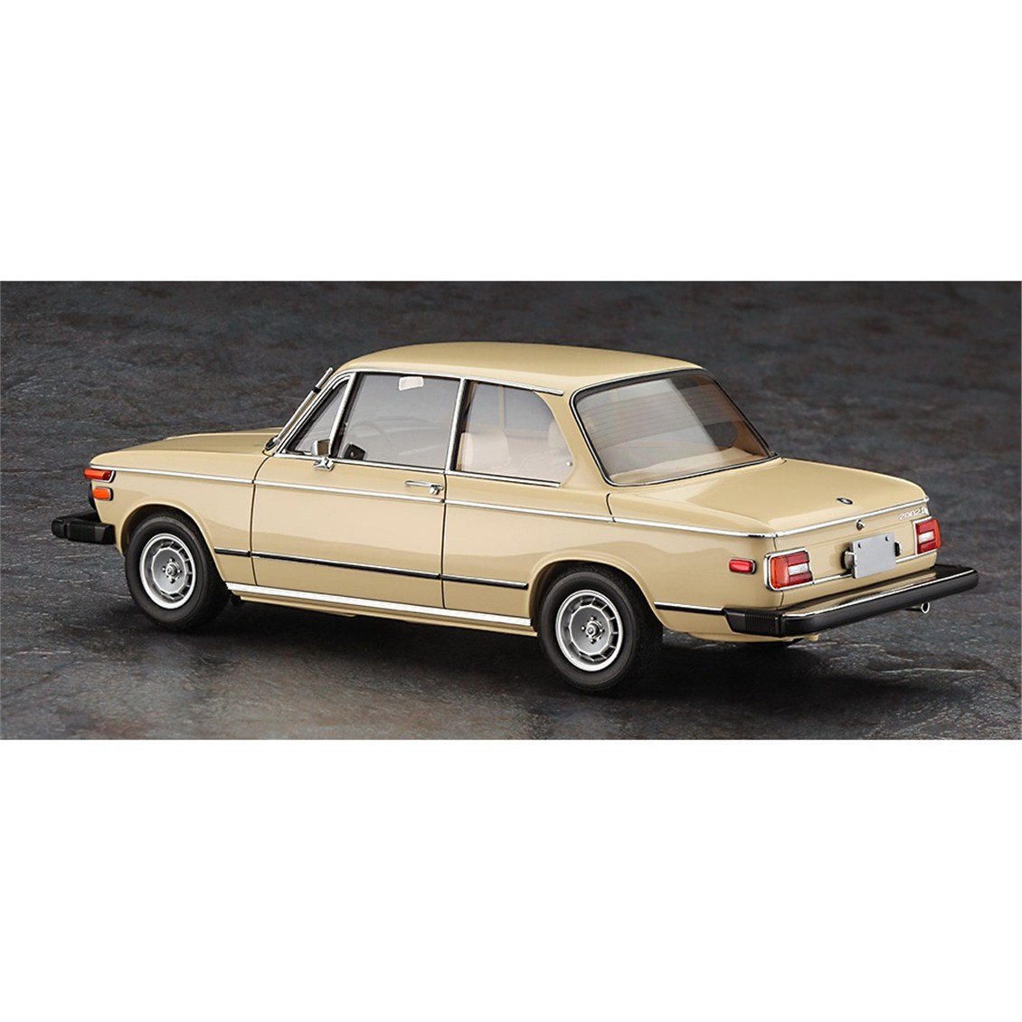 Hasegawa 20756 1/24 Ölçek, BMW 2002 tii Late Version (Amerikan Tamponlu), OtomobilPlastik Model Kiti