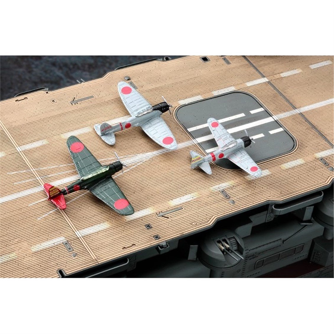 Hasegawa 40124 1/350 Ölçek, Akagi (Pearl Harbor Attack) Limited Edition, Uçak Gemisi Plastik Model Kiti