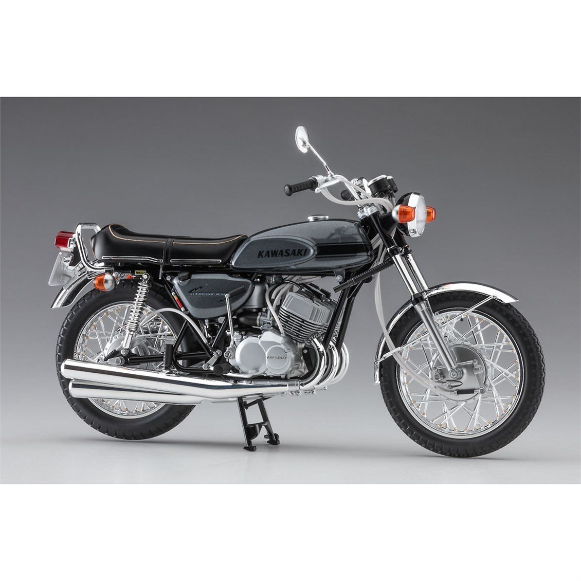 Hasegawa BK10 21510 1/12 Ölçek, Kawasaki 500-SS/MACH III (H1) (1969), Motosiklet Plastik Model Kiti