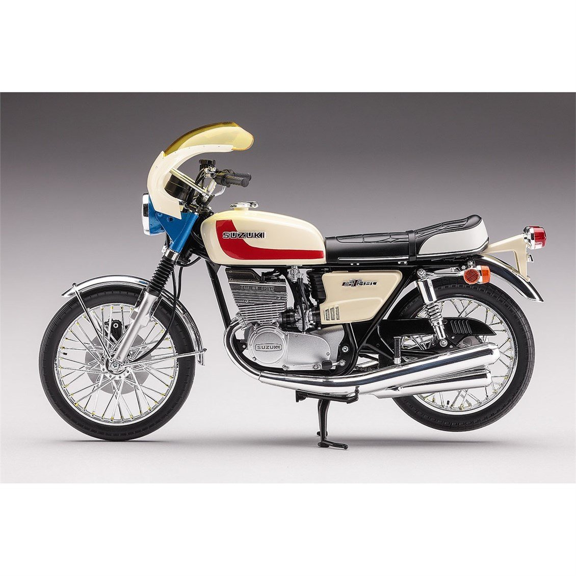 Hasegawa BK5 21505 1/12 Ölçek, 1972 Suzuki GT380 B, Motosiklet Plastik Model Kiti