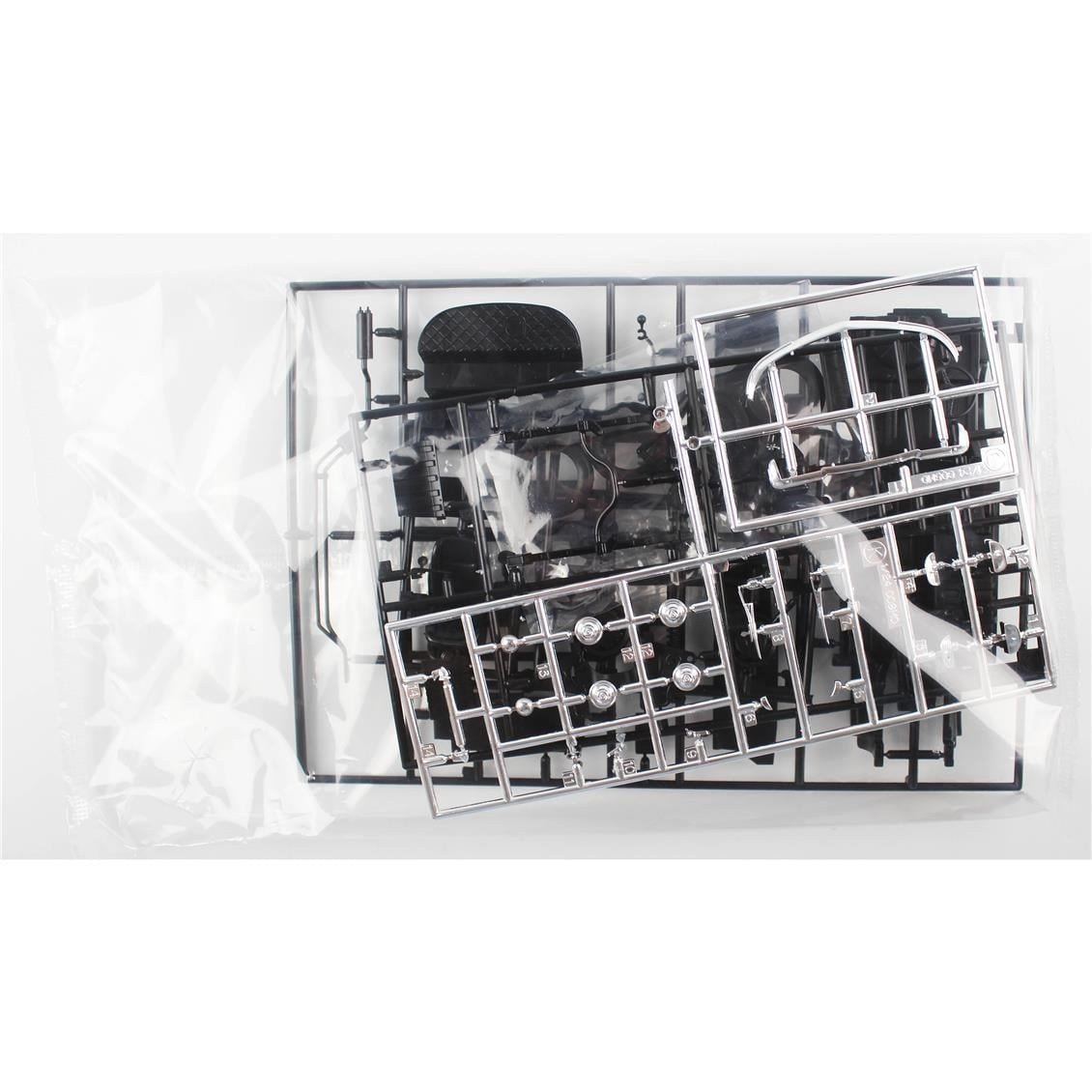 Hasegawa CH046 51046 1/24 Ölçek, Mazda Cosmo Sport (Metal Motor Detaylı), Plastik Model Kiti