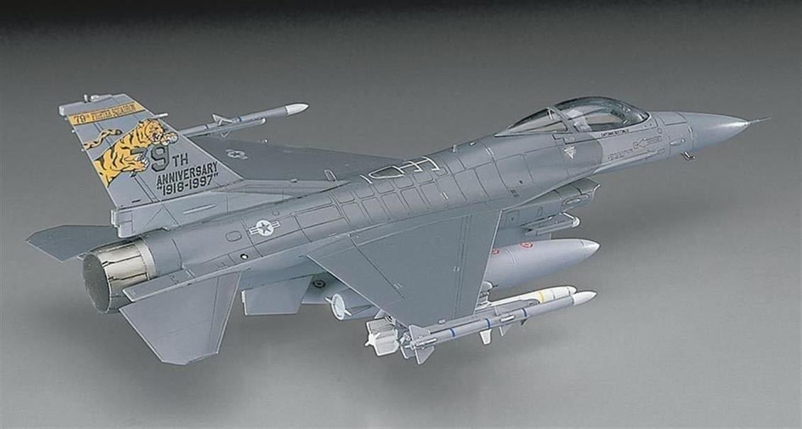 Hasegawa D18 448 1/72 Ölçek, F-16CJ (Block 50) Fighting Falcon, Savaş Uçağı Plastik Model Kiti