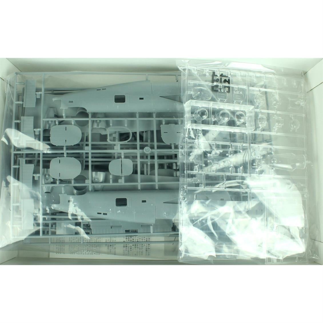 Hasegawa E28 1558 1/72 Ölçek, B-24D Liberator, Savaş Uçağı Plastik Model Kiti
