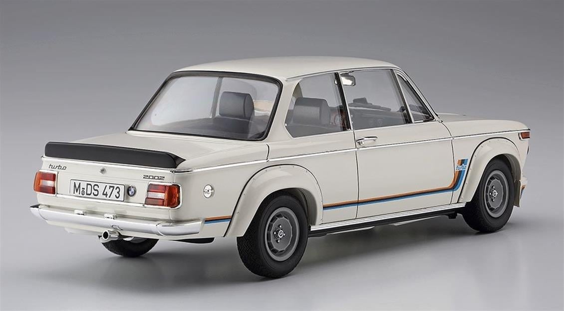 Hasegawa HC24 21124 1/24 Ölçek, BMW 2002 Turbo, Otomobil Plastik Model Kiti