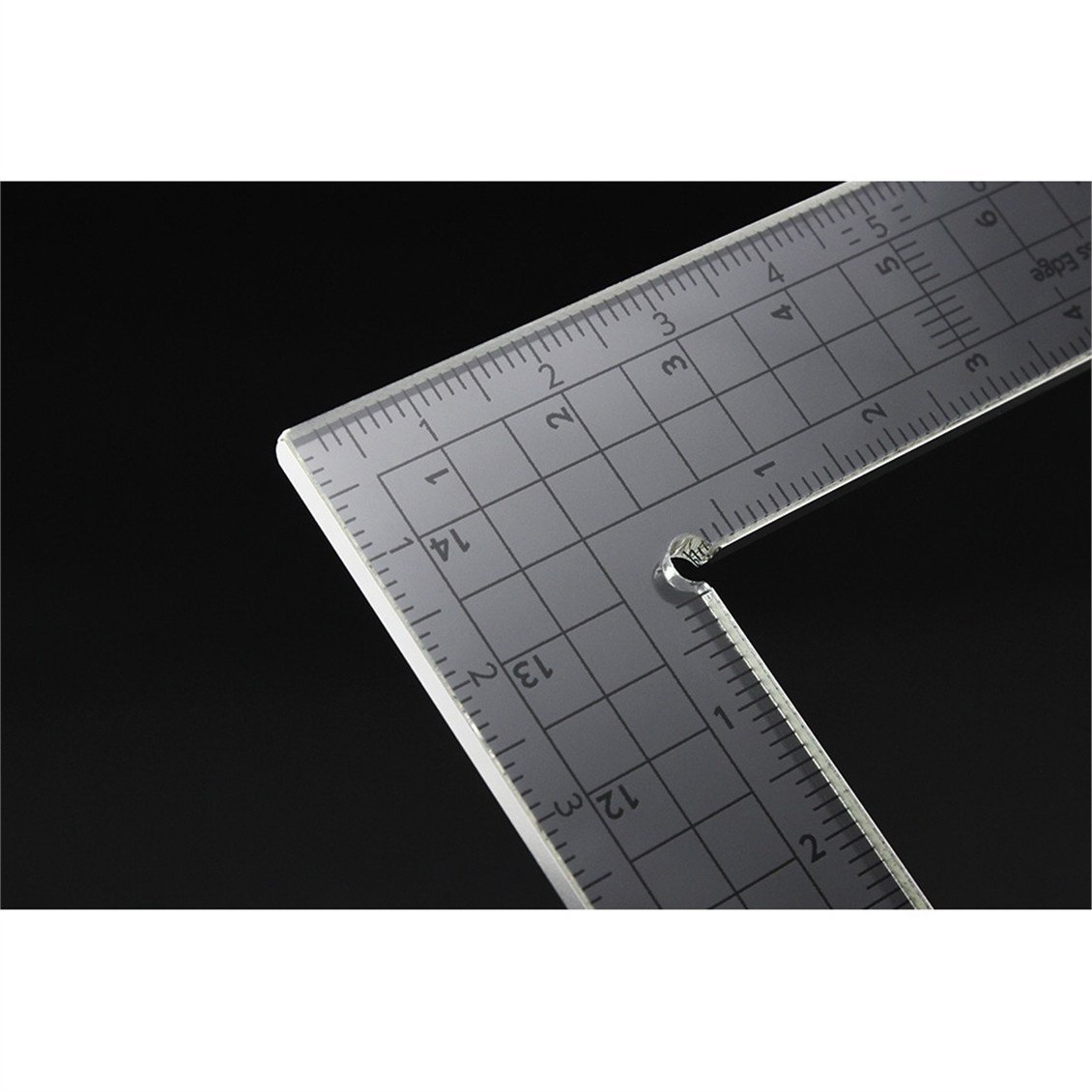 Hasegawa TT115 71615 Ölçekli L  Kesme Cetveli (15cm x 9cm)