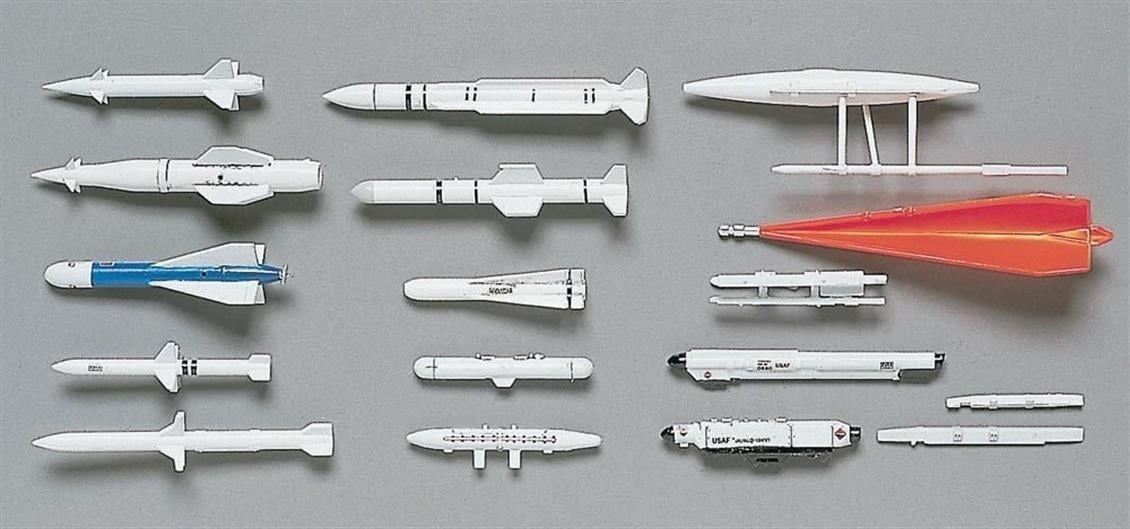 Hasegawa X72-4 35004 1/72 Ölçek, Savaş Uçağı Silahları-IV, Plastik Model Kiti