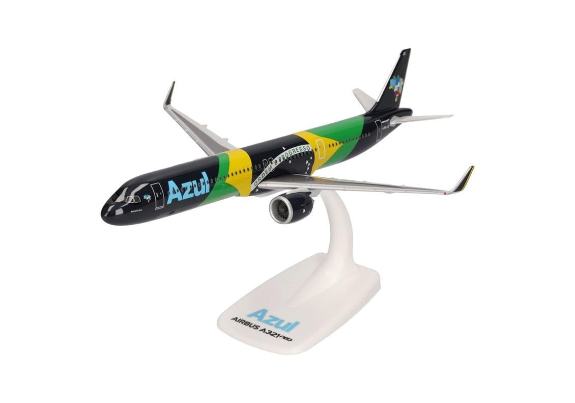 Herpa 613682 1/200 Ölçek, Azul Brazilian Airlines, Airbus A321 neo, Snapfit, Sergilemeye Hazır Model Yolcu Uçağı