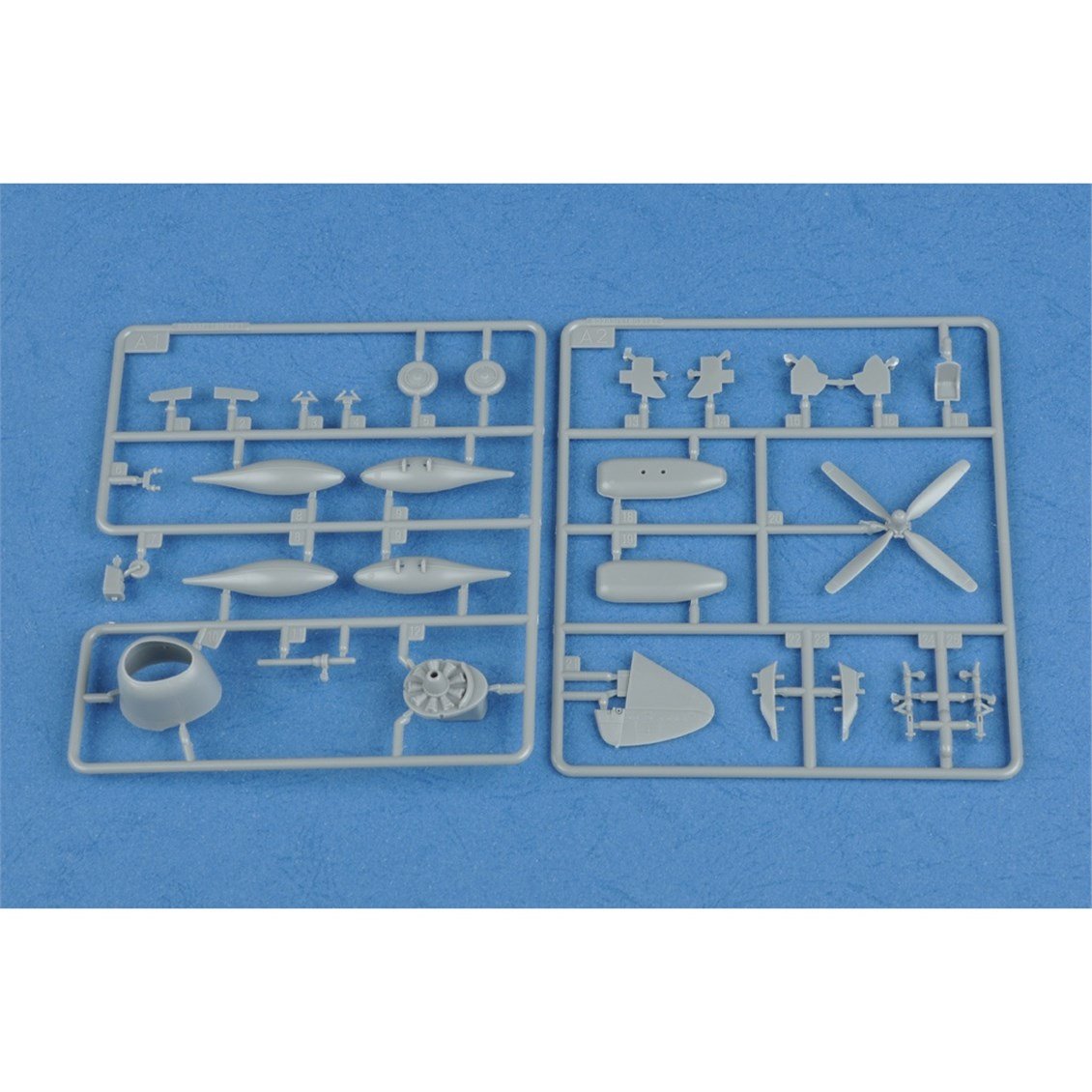 Hobbyboss 80283 1/72 Ölçek, P-47D Thunderbolt Razorback, Savaş Uçağı Plastik Model Kiti