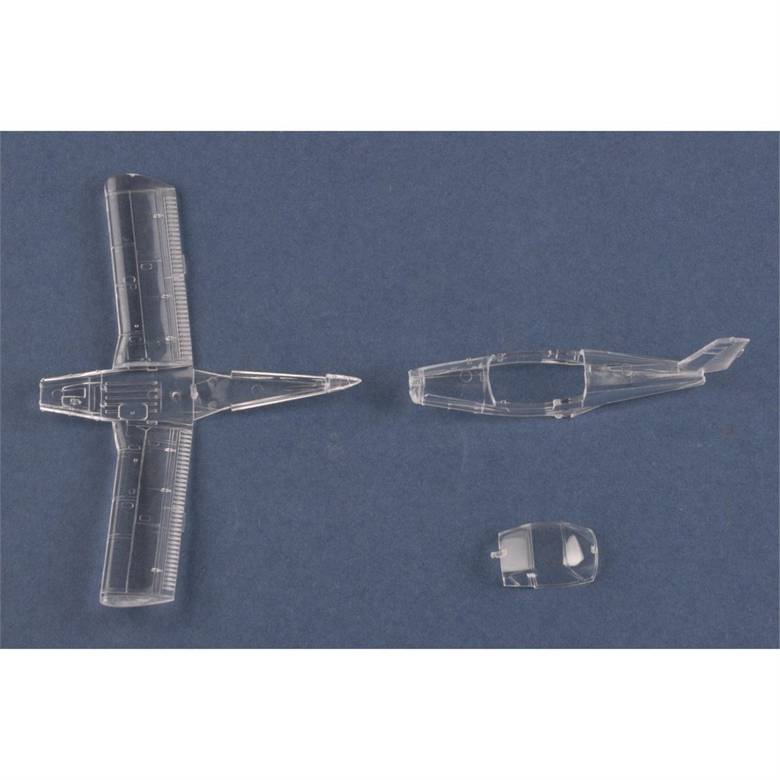 Hobbyboss 80299 1/72 Ölçek, ZLIN Z-42M, Sivil Eğitim Uçağı Plastik Model Kiti