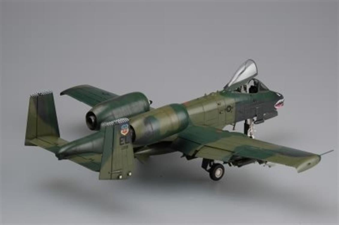 HobbyBoss 80323 1/48 Ölçek, A-10A (Thunderbolt) II, Savaş Uçağı, Plastik Model Kiti