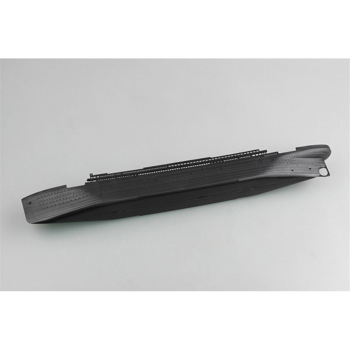 Hobbyboss 81305 1/550 Ölçek, R.M.S. Titanic, Yolcu Gemisi Plastik Model Kiti