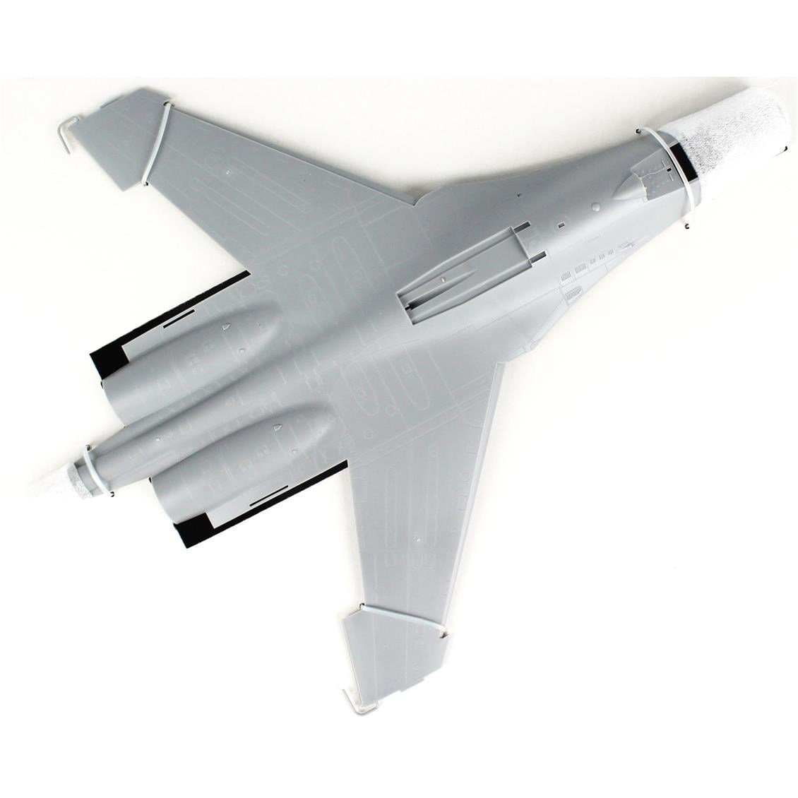 HobbyBoss 81712 1/48 Ölçek, Su-27 Flanker (Erken Dönem), Savaş Uçağı, Plastik Model Kiti