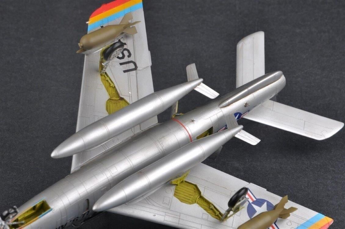 HobbyBoss 81726 1/48 Ölçek, F-84F Thunderstreak, Savaş Uçağı, Plastik Model Kiti