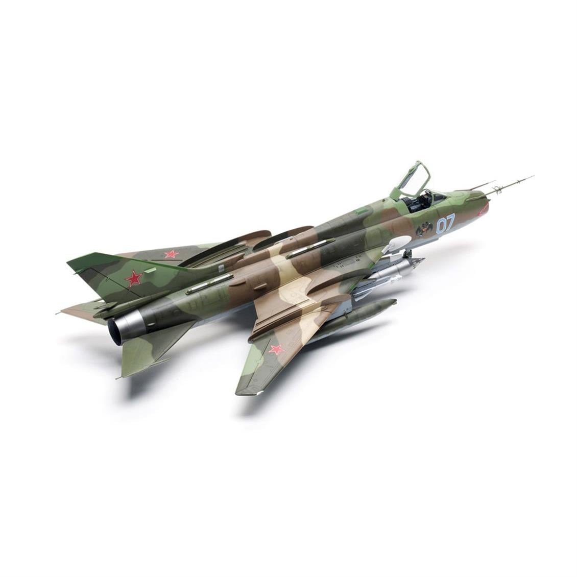 HobbyBoss 81758 1/48 Ölçek, Su-17M4 Fitter-K, Savaş Uçağı, Plastik Model Kiti