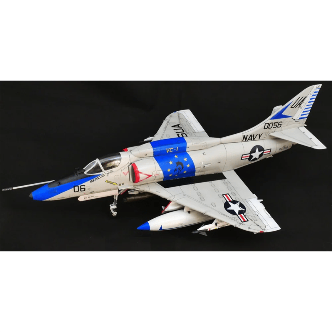HobbyBoss 81764 1/48 Ölçek, A-4E Sky Hawk, Savaş Uçağı, Plastik Model Kiti