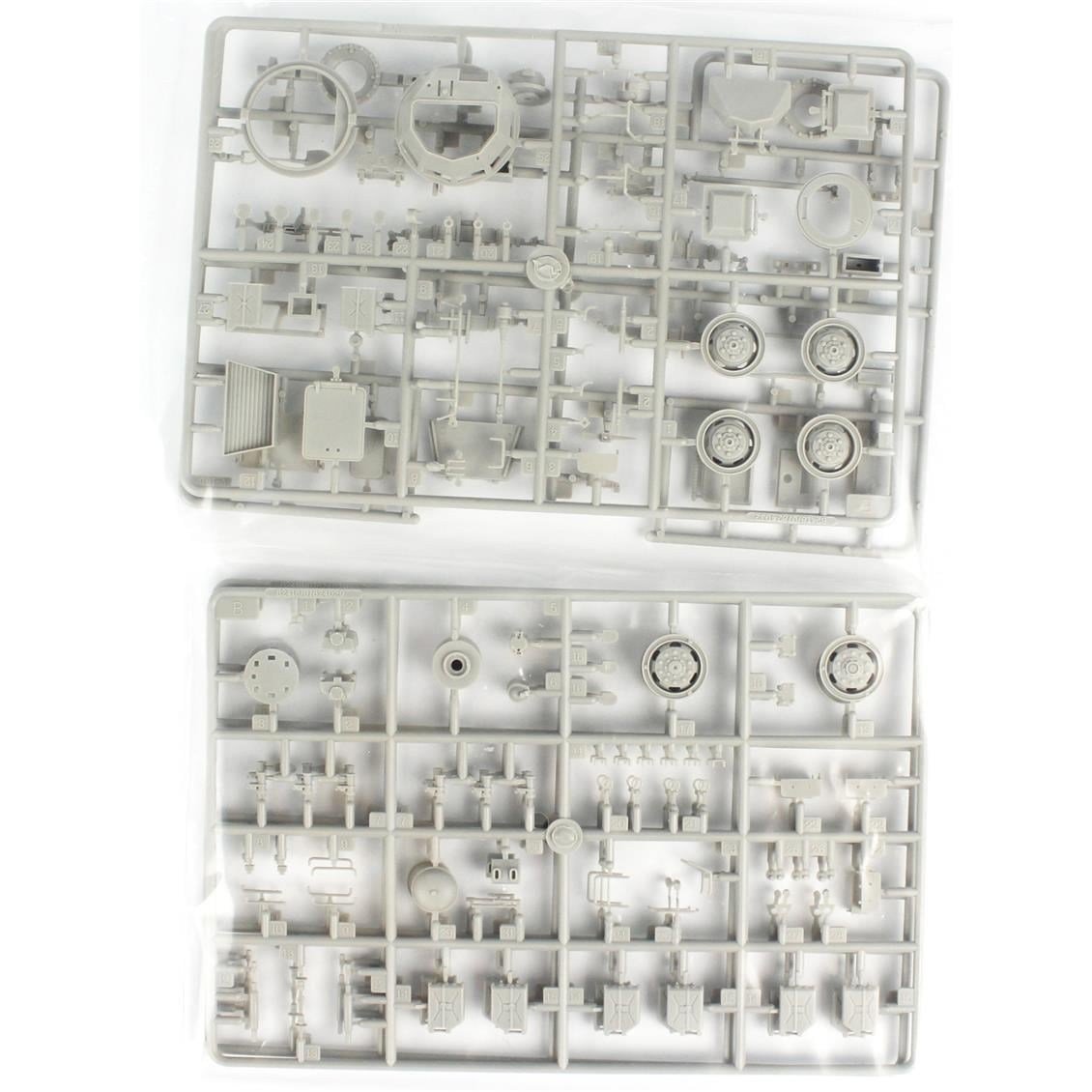 Hobbyboss 82418 1/35 Ölçek, M706 Zırhlı Personel Taşıyıcı (Vietnam), Plastik Model Kiti