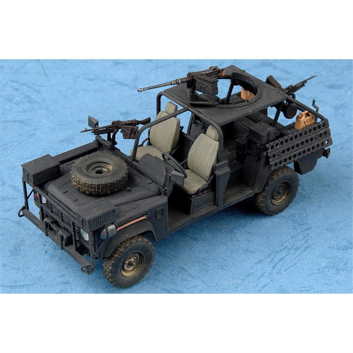 HobbyBoss 82450 1/35 Ölçek, (Ranger Special Operations Vehicle) RSOV w/MG, Askeri Cip , Plastik Model Kiti