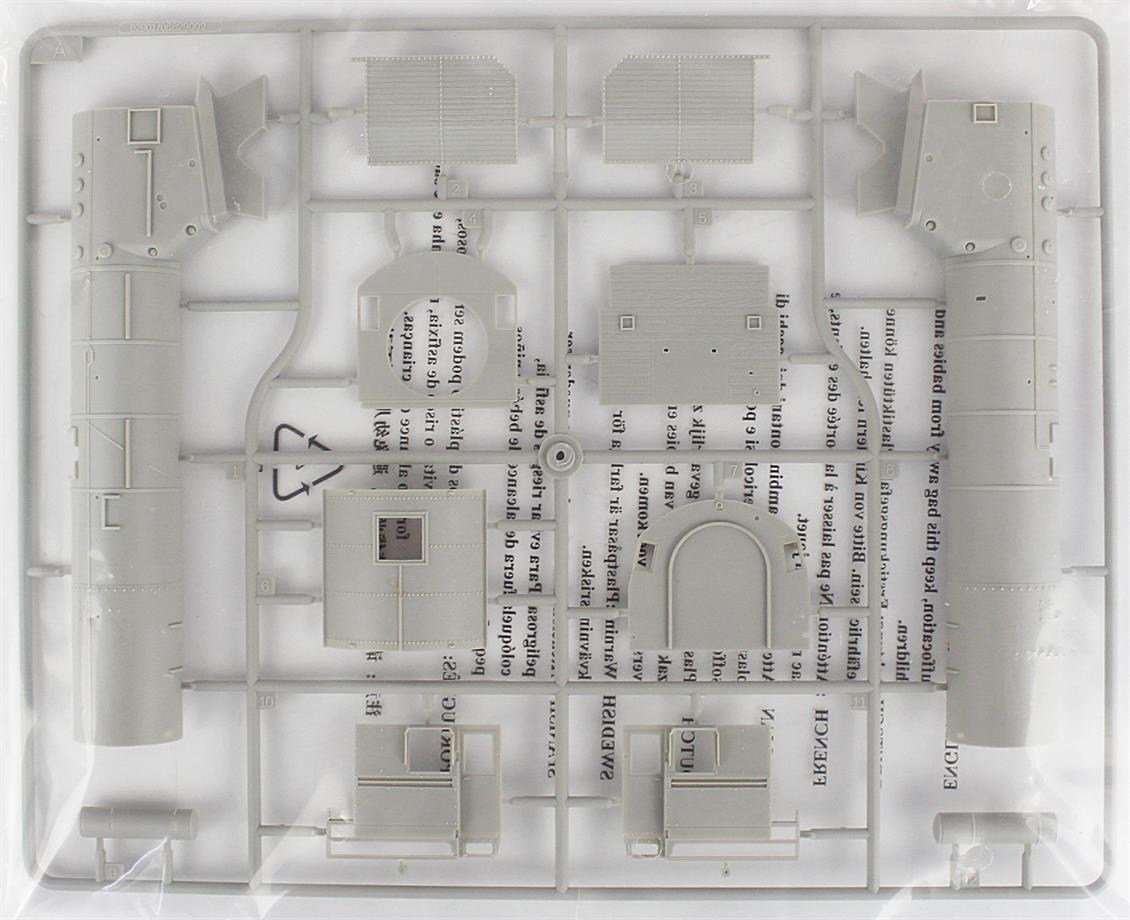 HobbyBoss 82901 1/72 Ölçek, Alman Savaş Lokomotifi BR-52, Plastik Model Kiti