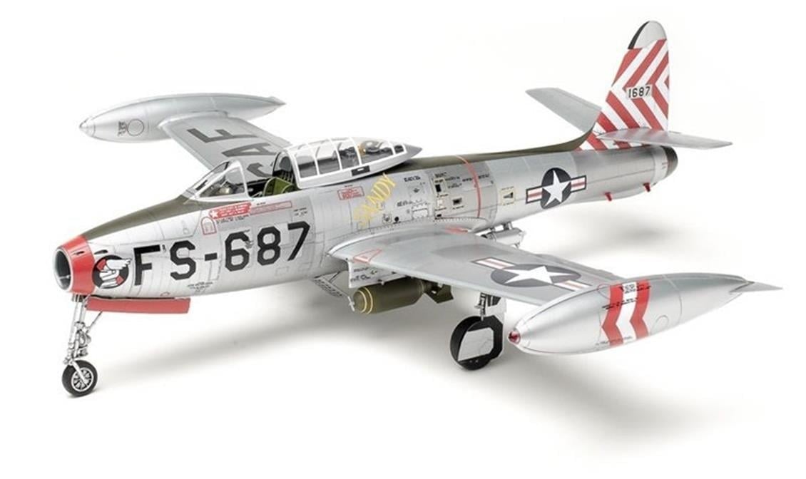 HobbyBoss 83208 1/32 Ölçek, F-84G Thunderjet Savaş Uçağı, Plastik Model Kiti