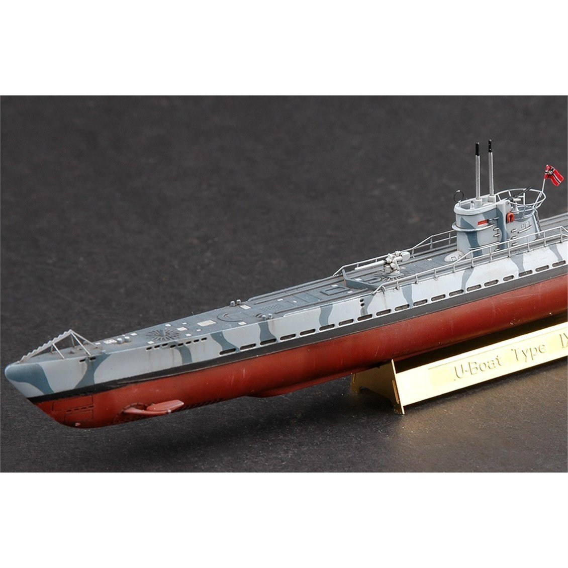 Hobbyboss 83507 1/350 Ölçek, DKM Type lX-B U-Boat Denizaltı, Plastik Model Kiti