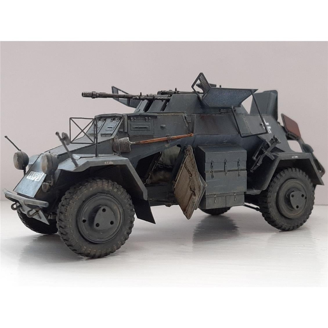 HobbyBoss 83815 1/35 Ölçek, German Sd.Kfz.222 Leichter Panzerspahwagen (1st Series), Askeri Araç, Plastik Model Kiti
