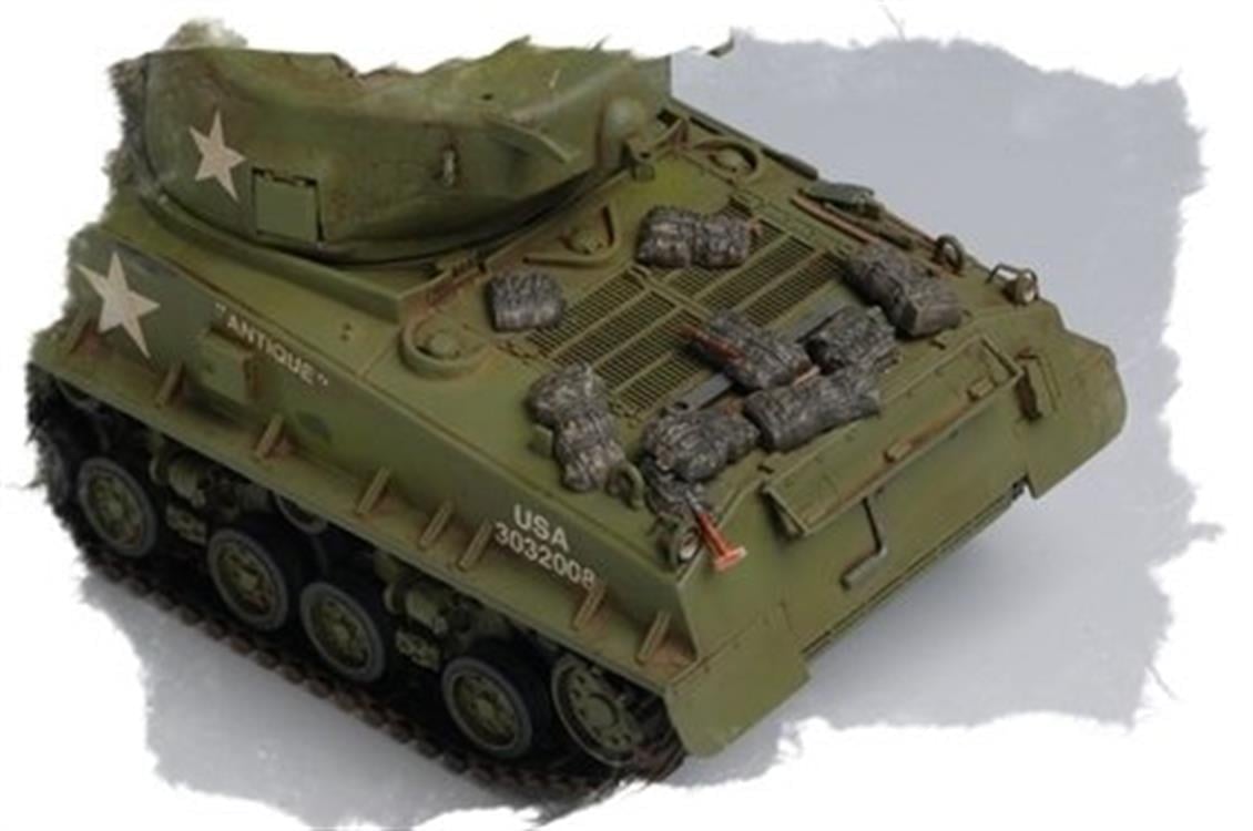 HobbyBoss 84804 1/48 Ölçek, M4A3E8 Tankı, Plastik Model Kiti