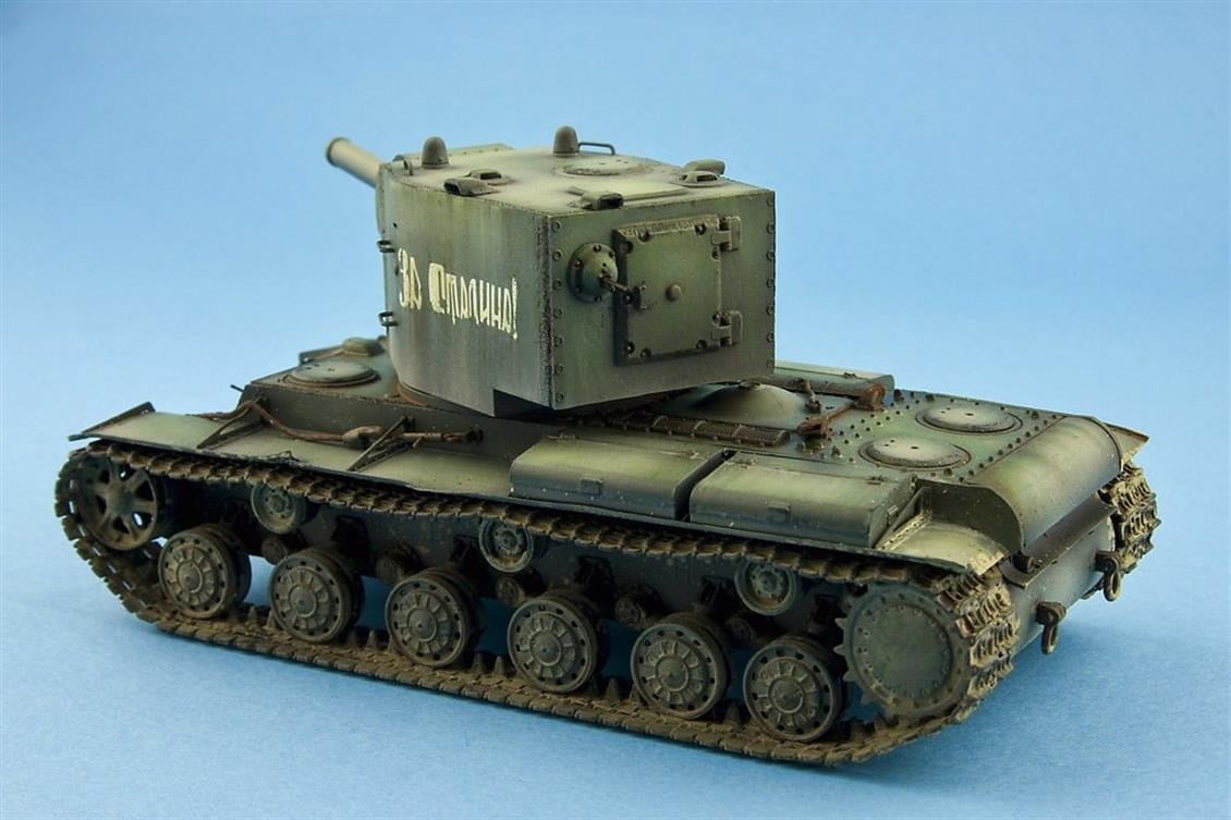 HobbyBoss 84816 1/48 Ölçek, Rus KV-2 Tankı, Plastik Model Kiti