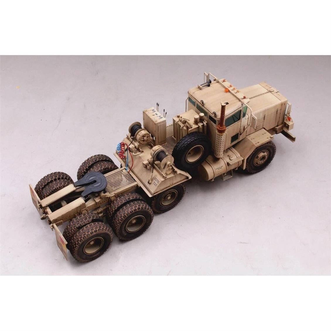 HobbyBoss 85519 1/35 Ölçek, Tank Taşıyıcı, M911 C-HET Çekici ve M747 Dorse , Plastik Model Kiti