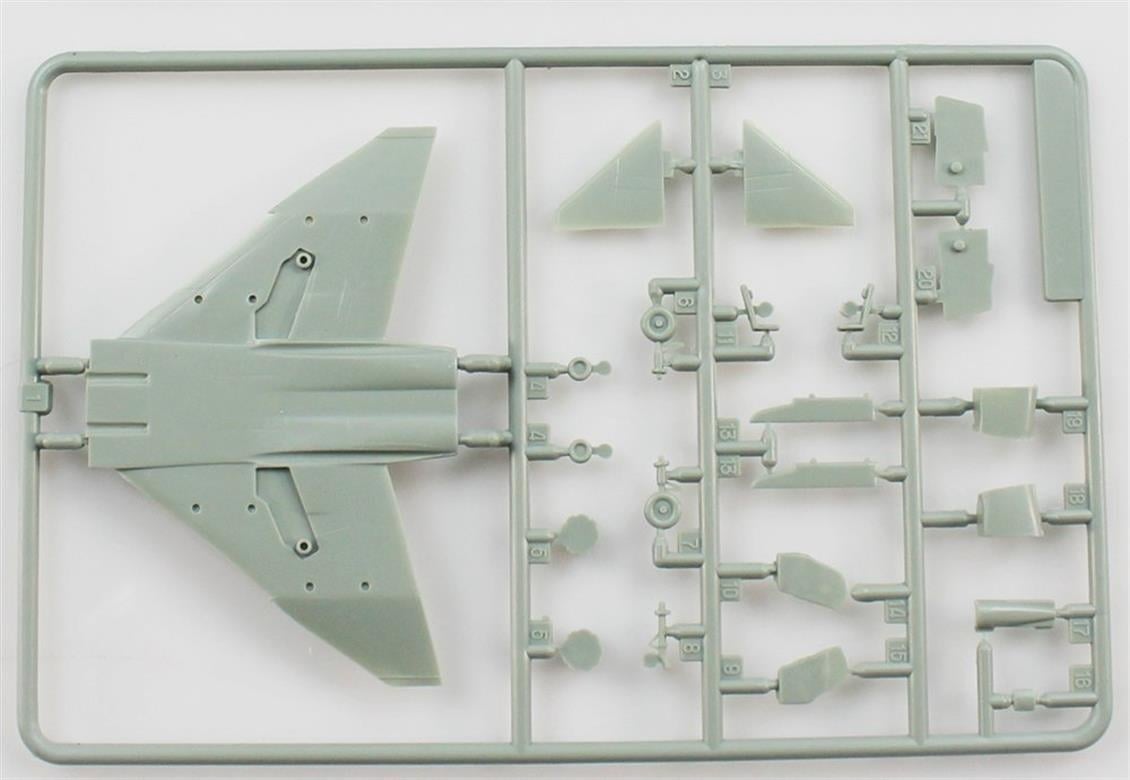 Hobbytime 051 1/144 Ölçek, F-4E Phantom II, Plastik Model kiti