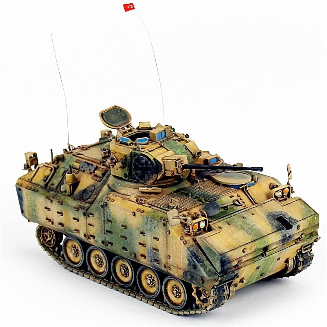 Hobbytime 059 1/35 Ölçek, ZMA-15 / ACV-15 Zırhlı Muharebe Aracı, Plastik Model kiti