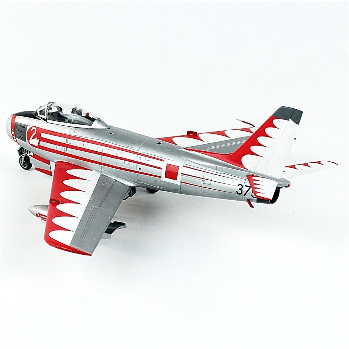 Hobbytime 063 1/48 Ölçek, F-86E Sabre (Uçan Kuğular), Plastik Model kiti