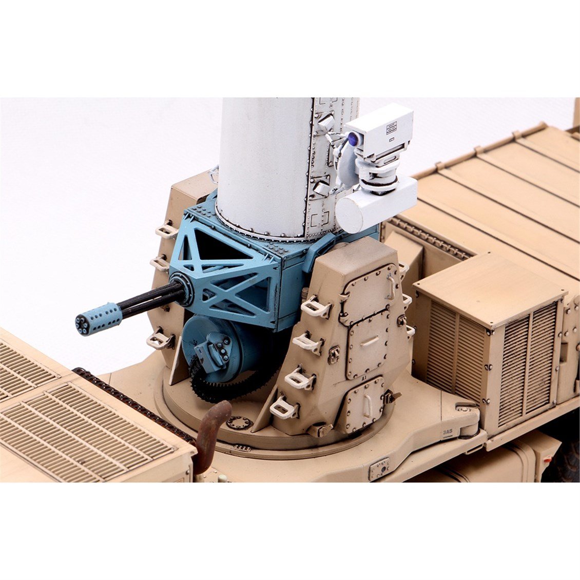I Love Kit 63526 1/35 Ölçek, US C-RAM Füze Savunma Sistemi ve HEMTT A3 Çekici, Plastik Model Kiti