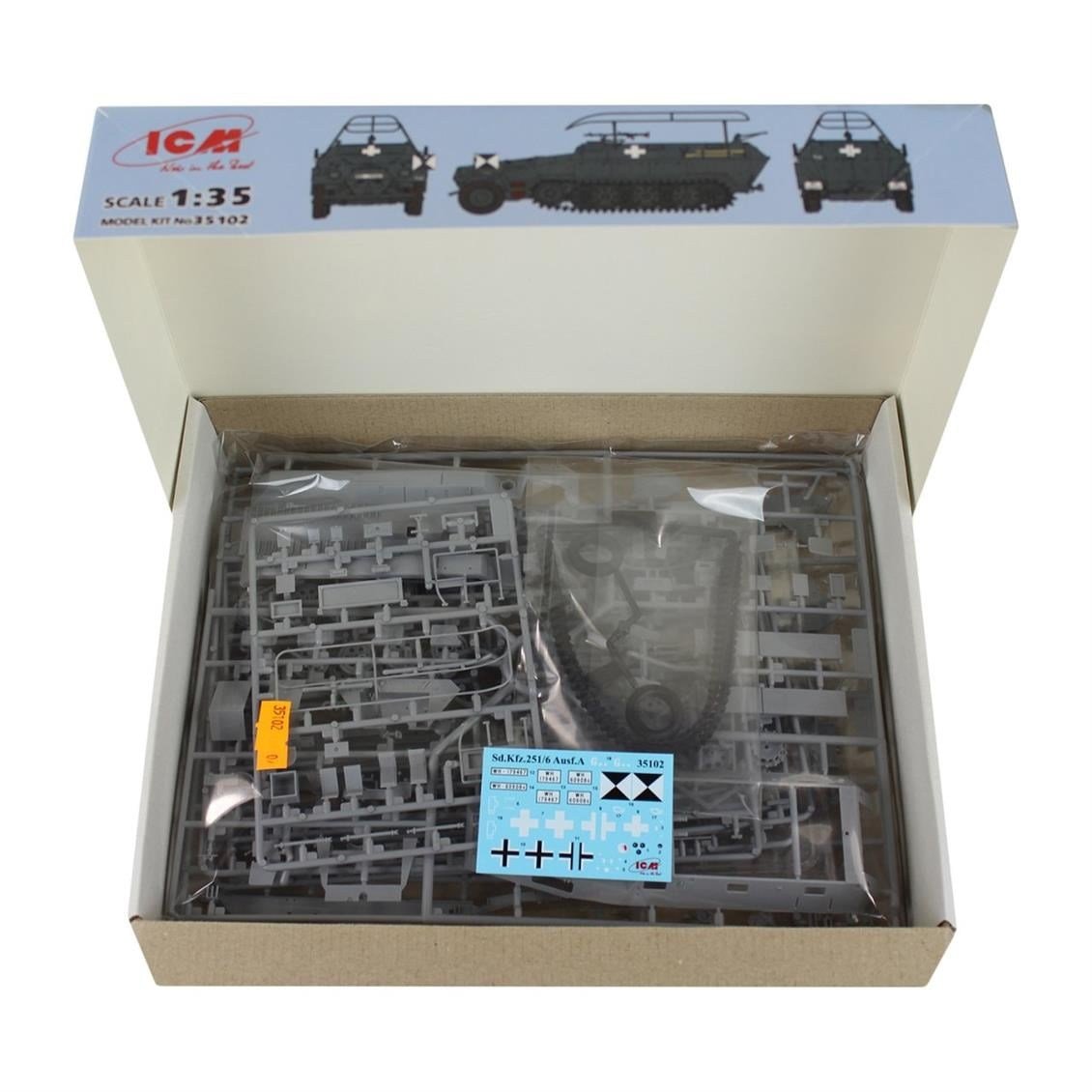 ICM 35102 Sd.Kfz.251/6 Ölçek, Ausf.A, WWII German Armoured Co