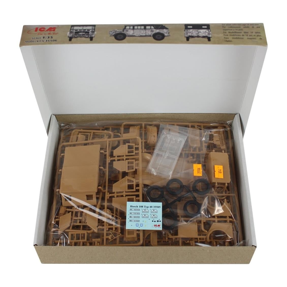 ICM 35506 Horch 108 Typ 40 Soft Top, WWII German Perso