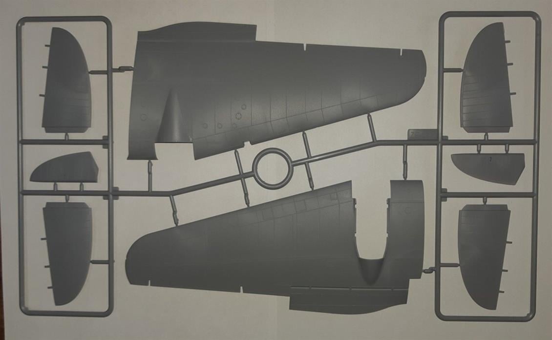 ICM 48263 He 111H-16, WWII German Bomber 10 adet He 11