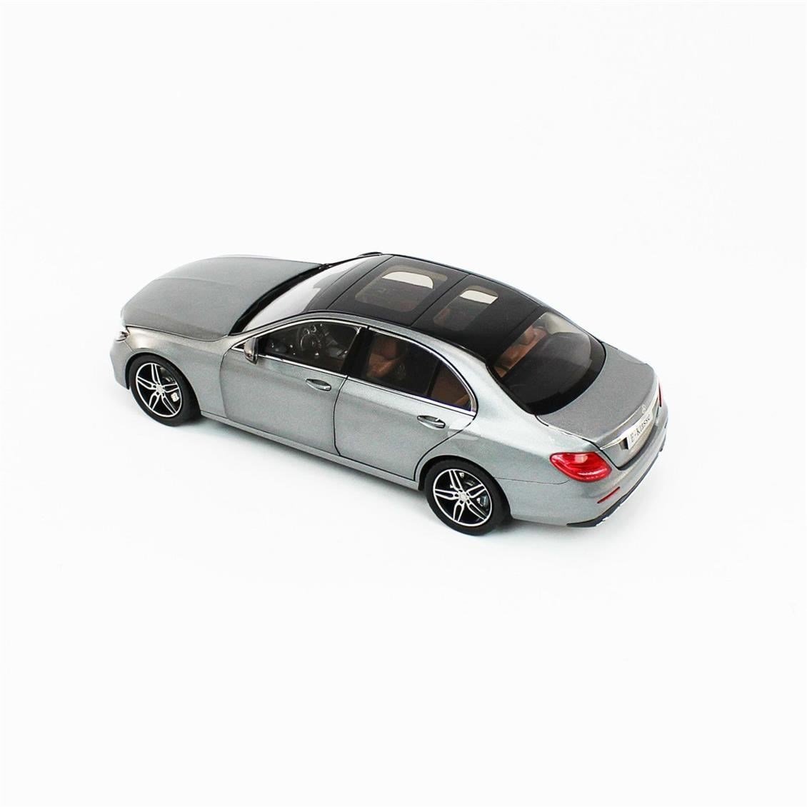 iScale B66960379 1/18 Ölçek, Mercedes Benz E Class AMG, Selenite Grey Magno, Sergilemeye Hazır Metal Araba Modeli