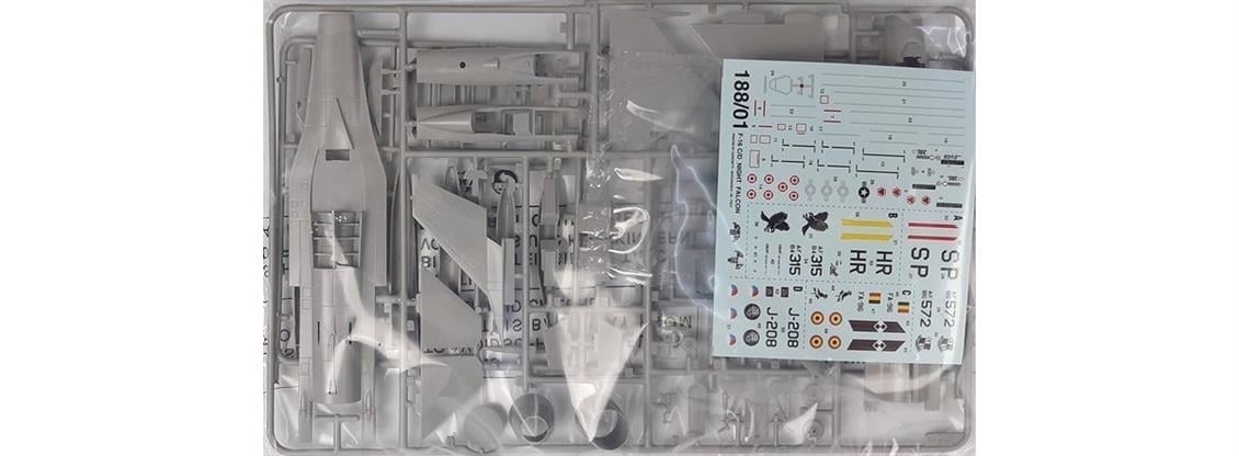 Italeri 0188S 1/72 Ölçek, F-16C/D Night Falcon Savaş Uçağı, Plastik Model kiti