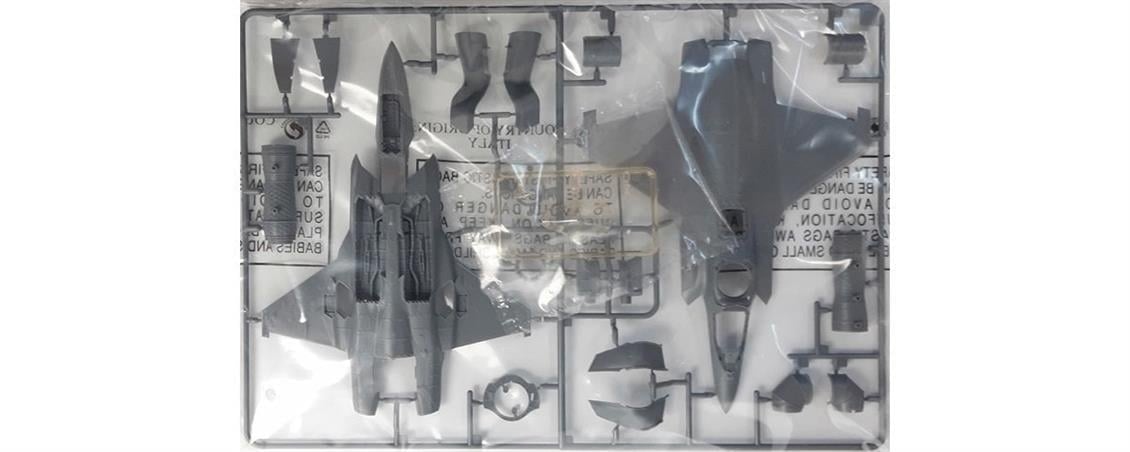 Italeri 1425S 1/72 Ölçek, F-35B Lightning II Savaş Uçağı, Plastik Model kiti
