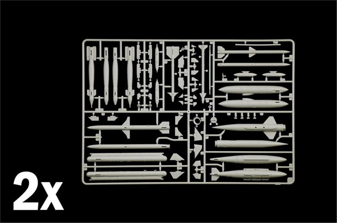 Italeri 2513S 1/32 Ölçek, Tornado Gr.4 Savaş Uçağı, Plastik Model kiti