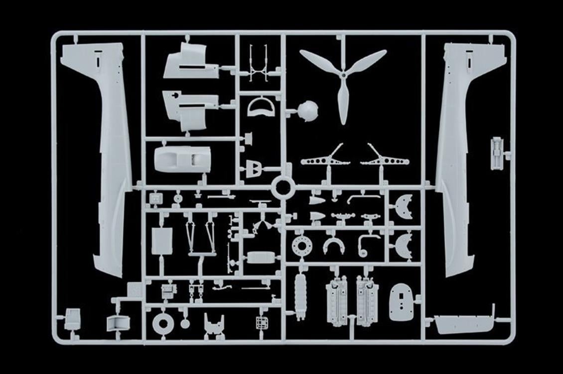 Italeri 2807S 1/48 Ölçek, Junkers JU-87B Stuka (Battle of Britain 80th Anniversary) Savaş Uçağı, Plastik Model kiti